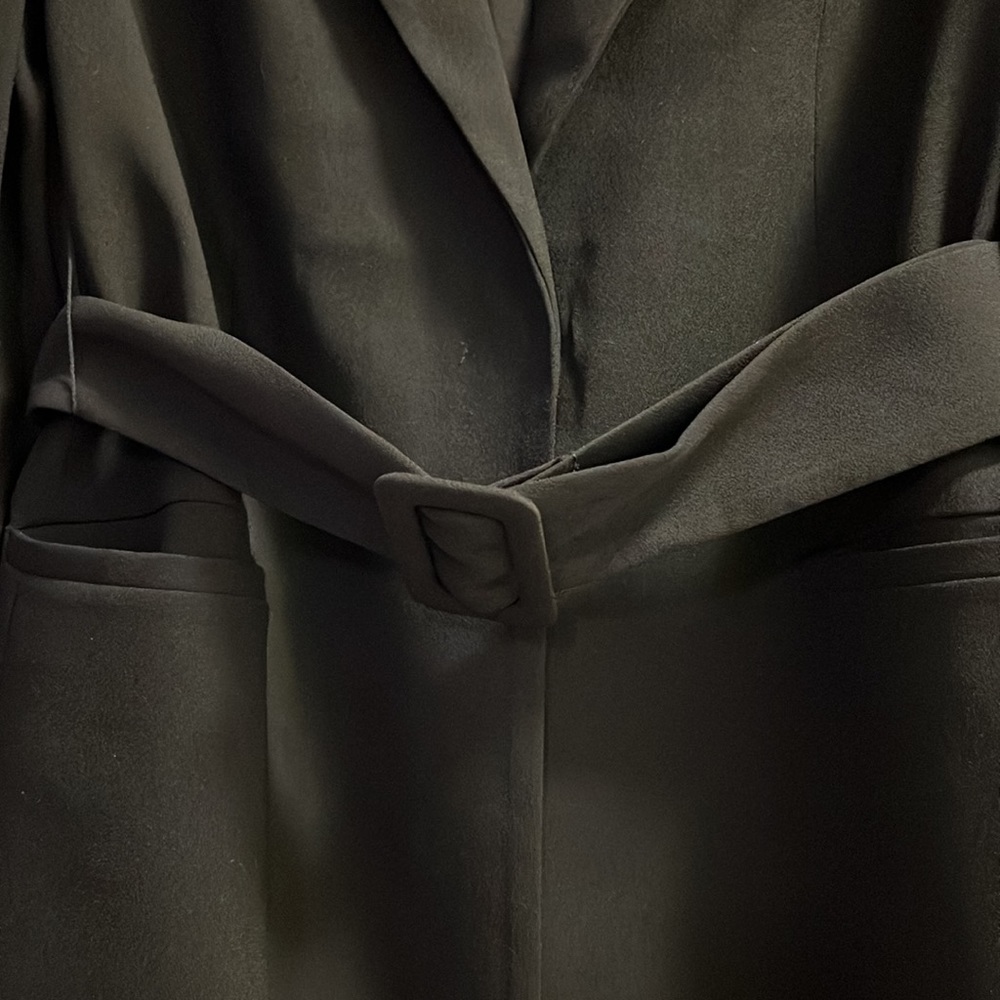 Blazer - Picture 3 of 4